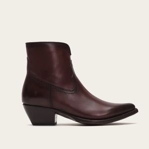 Frye Shane Short Boot in Bordeaux | size 8.5